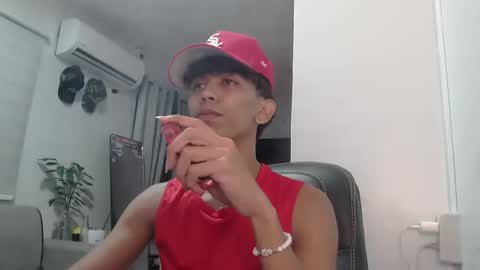 ebony_fuckboy online show from April 3, 5:22 pm