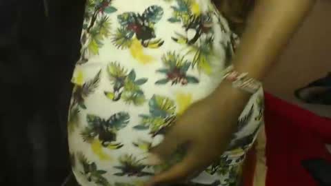 Snapshot of ebony_hairy chatting on December 8, 8:25 pm ebony_hairy online show from December 8, 8:25 pm