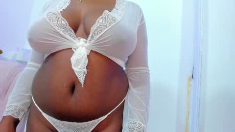 ebony_katterin online show from December 24, 3:37 pm
