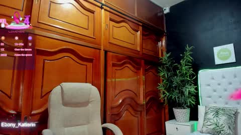 ebony_katterin online show from December 16, 10:42 am