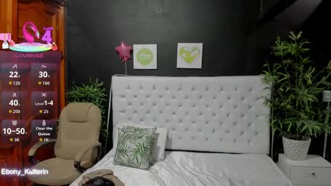 ebony_katterin online show from May 10, 11:04 am