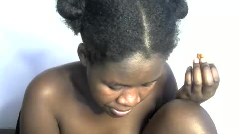 ebony_lynne online show from May 14, 9:05 am