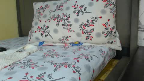 Snapshot of ebony_petite01 chatting on March 9, 7:12 am EBONY PETITE online show from March 9, 7:12 am