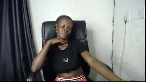 Lilly online show from July 3, 10:49 pm