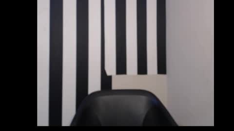 Snapshot of ebony_petitequeen chatting on October 21, 10:27 am Ella online show from October 21, 10:27 am