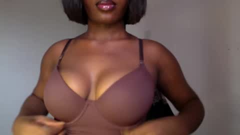 delilah online show from April 14, 10:21 am