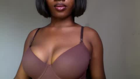 delilah online show from April 19, 10:47 am