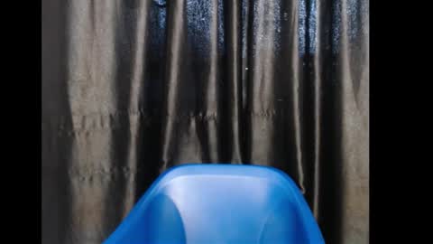 Queen online show from February 1, 8:13 am