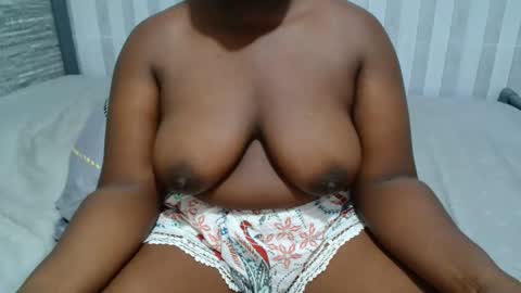 Snapshot of ebony_sabrina chatting on March 19, 12:42 pm Sabrina online show from March 19, 12:42 pm