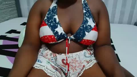 Snapshot of ebony_sabrina chatting on April 1, 7:53 am Sabrina online show from April 1, 7:53 am