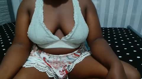 Snapshot of ebony_sabrina chatting on April 12, 7:57 am Sabrina online show from April 12, 7:57 am