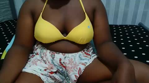 Snapshot of ebony_sabrina chatting on April 14, 7:36 am Sabrina online show from April 14, 7:36 am