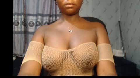 Snapshot of ebony_sexy_queen chatting on December 14, 8:02 am Racheal online show from December 14, 8:02 am