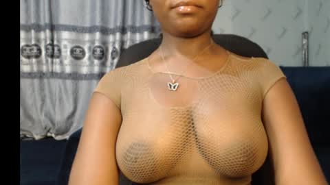 Snapshot of ebony_sexy_queen chatting on December 23, 7:09 pm Racheal online show from December 23, 7:09 pm