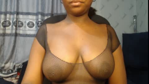 Snapshot of ebony_sexy_queen chatting on December 27, 6:42 pm Racheal online show from December 27, 6:42 pm