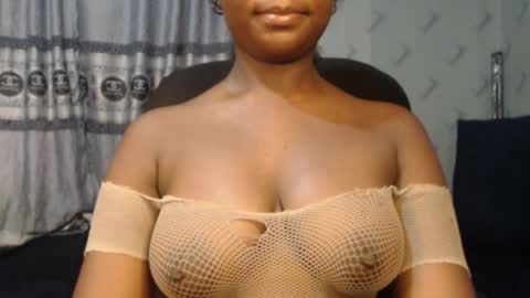 Snapshot of ebony_sexy_queen chatting on December 28, 6:49 am Racheal online show from December 28, 6:49 am