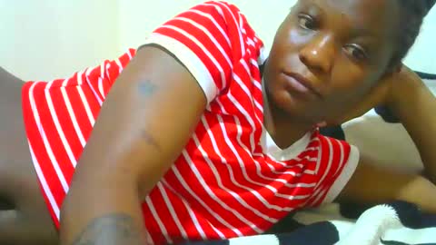 Snapshot of ebony_shan_ chatting on September 21, 10:06 am Shanny online show from September 21, 10:06 am