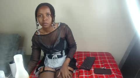 ebony_sluttt online show from October 22, 9:31 am