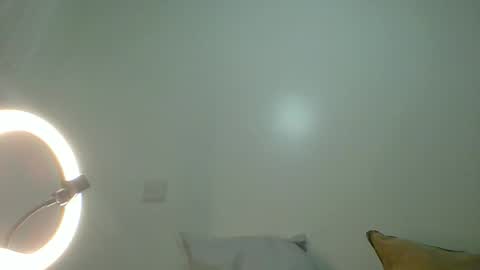 Sofiaa online show from February 5, 12:43 pm