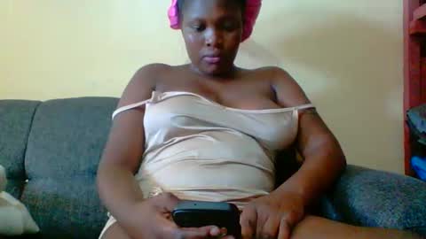 Snapshot of ebony_toto chatting on December 4, 9:29 am ebony_toto online show from December 4, 9:29 am