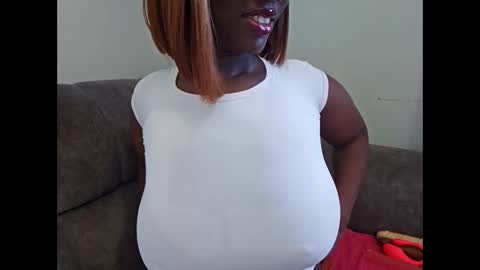 Snapshot of ebonycandymelani chatting on October 9, 11:52 am Ebony Melanie online show from October 9, 11:52 am