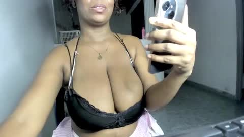 Snapshot of ebonycarolinatitix chatting on March 3, 12:48 am online show from March 3, 12:48 am