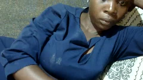 Snapshot of ebonychery chatting on June 27, 8:52 am ebonychery online show from June 27, 8:52 am