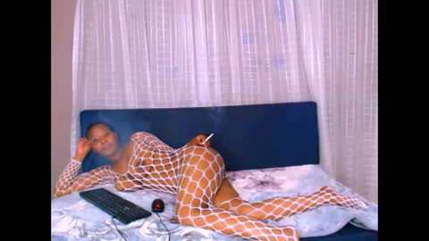 Snapshot of ebonyfirexx chatting on September 9, 7:24 pm Life online show from September 9, 7:24 pm