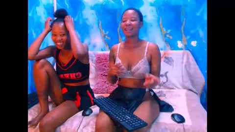 Snapshot of ebonyfirexx chatting on October 3, 6:21 am Life online show from October 3, 6:21 am