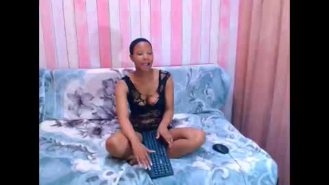 Snapshot of ebonyfirexx chatting on October 28, 6:28 am Life online show from October 28, 6:28 am