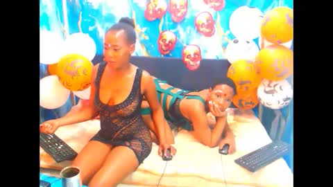 Snapshot of ebonyfirexx chatting on October 31, 6:42 pm Life online show from October 31, 6:42 pm