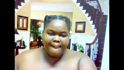 ebonyhotbuns4u2luv online show from February 4, 6:36 am