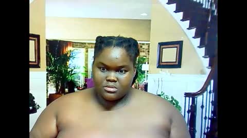 ebonyhotbuns4u2luv online show from February 7, 6:56 pm
