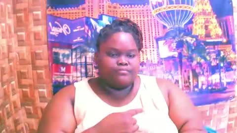 ebonyhotbuns4u2luv online show from February 2, 7:34 pm