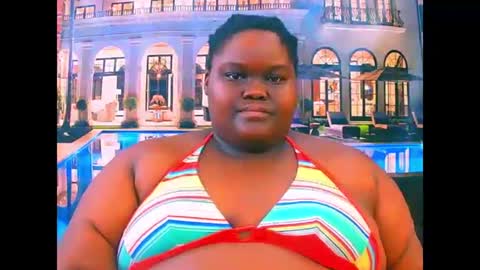 ebonyhotbuns4u2luv online show from May 11, 5:13 am