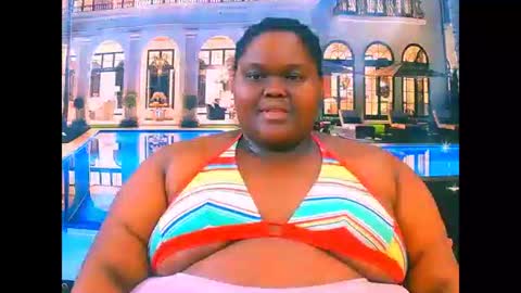ebonyhotbuns4u2luv online show from May 16, 10:52 pm