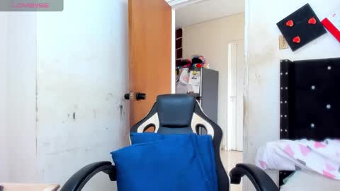 Angela online show from January 20, 5:48 pm