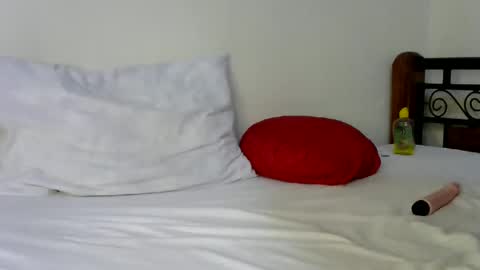 i am clara online show from February 4, 11:38 am