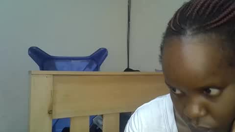 Ebony Luxe online show from April 7, 10:37 am