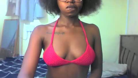 Ebonymuse2 online show from May 7, 12:38 am
