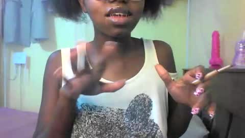 Ebonymuse2 online show from May 15, 6:37 pm