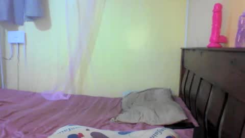 Ebonymuse2 online show from May 17, 9:11 pm