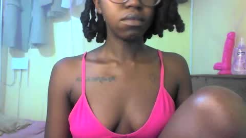Ebonymuse2 online show from May 18, 8:58 pm