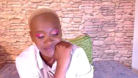 Snapshot of ebonyolive69 chatting on October 13, 8:47 am Cindy online show from October 13, 8:47 am