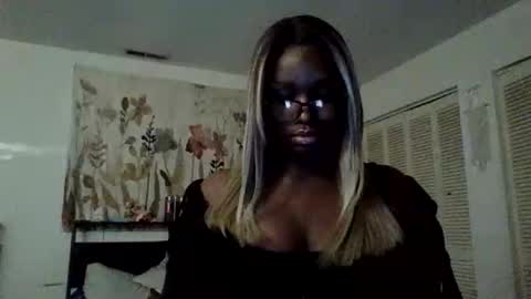 ebonyprincesssss online show from February 10, 12:37 am