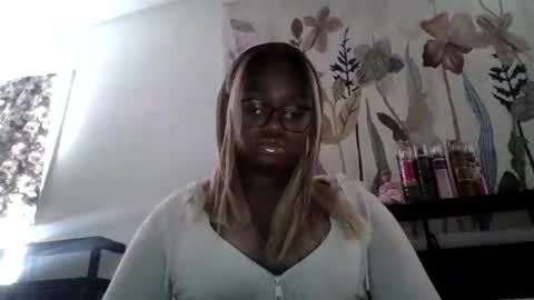 ebonyprincesssss online show from February 10, 7:40 pm