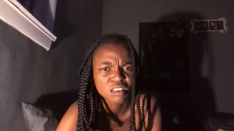 Snapshot of ebonyqueen00 chatting on September 26, 12:47 am Bliss Thee Siren online show from September 26, 12:47 am