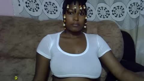 pretty online show from April 22, 10:06 am