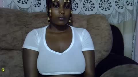 pretty online show from May 11, 3:07 pm
