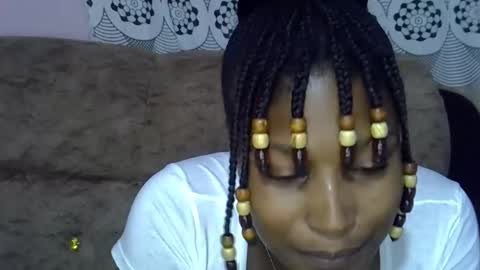 pretty online show from May 17, 11:12 pm